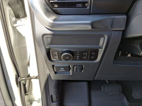 Used 2025 Ford F150 Lariat w/ Equipment Group 502A High AWD/4WD image 29