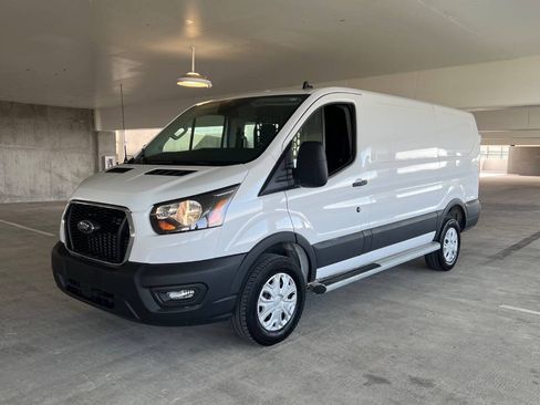 Used 2025 Ford Transit 250 Low Roof w/ Exterior Upgrade Package RWD image 12