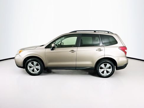 Used 2016 Subaru Forester 2.5i Premium AWD/4WD image 4