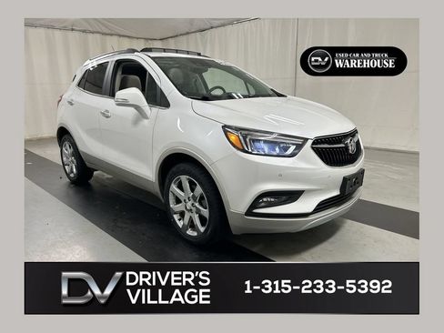 Used 2019 Buick Encore Essence w/ Experience Buick Package AWD/4WD image 1