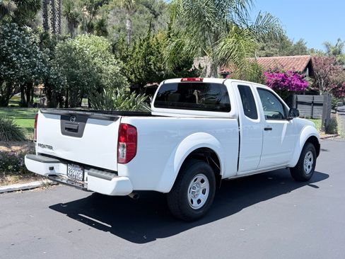 Used 2019 Nissan Frontier S RWD image 7