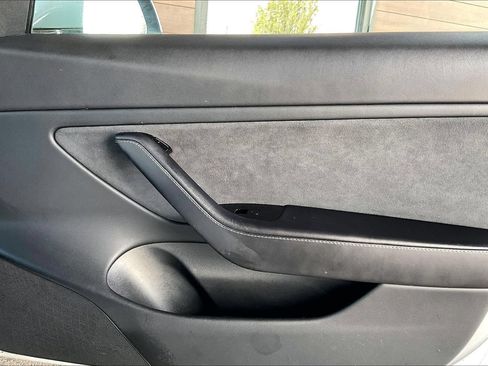 Used 2018 Tesla Model 3 Long Range AWD/4WD image 23