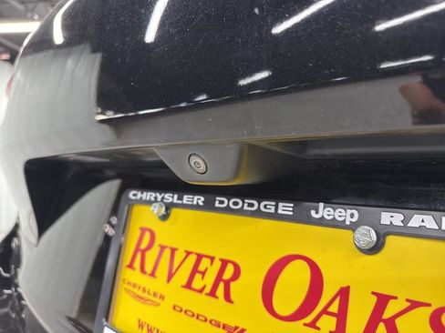 Used 2022 Jeep Grand Cherokee L Limited RWD image 7