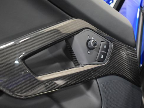 Used 2019 Lamborghini Aventador S image 37