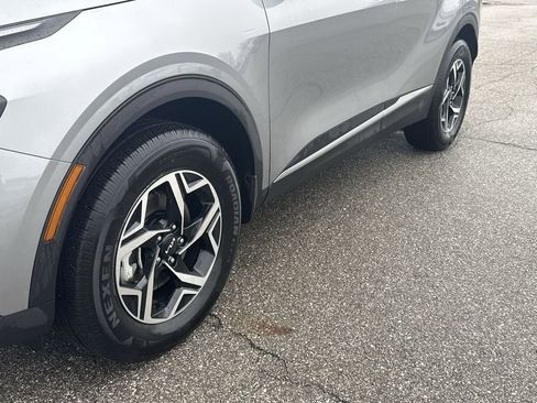 Used 2024 Kia Sportage LX image 18