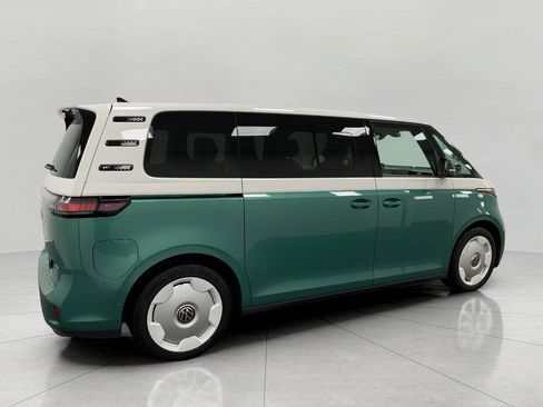 New 2025 Volkswagen ID. Buzz 1st Edition image 9