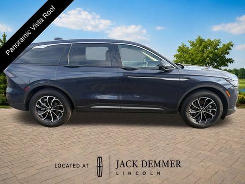 Used 2024 Lincoln Nautilus Premier w/ Equipment Group 102A AWD/4WD image 8