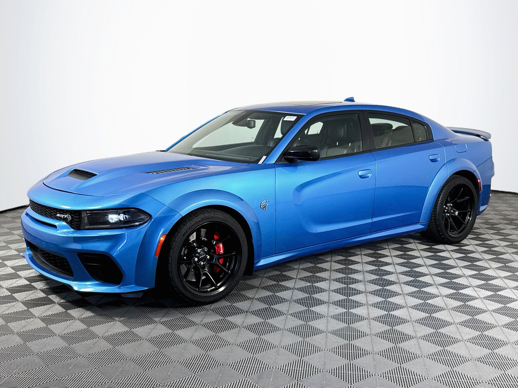 Used 2023 Dodge Charger SRT Hellcat RWD image 4
