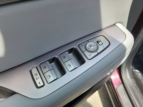 Used 2024 Hyundai Palisade SEL w/ Premium Package FWD image 16