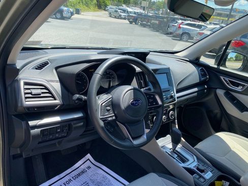 Used 2020 Subaru Forester Premium AWD/4WD image 10
