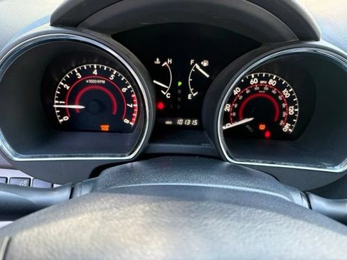 Used 2012 Toyota Highlander 4WD w/ Tow Pkg image 11