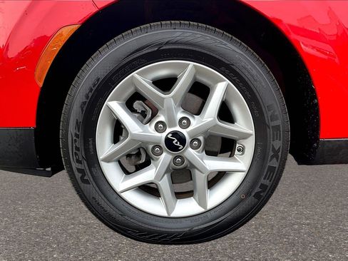 Used 2024 Kia Soul LX w/ Option Group 015 image 25