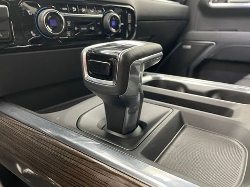 Used 2022 Chevrolet Silverado 1500 RST AWD/4WD image 12
