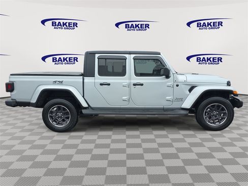 Used 2022 Jeep Gladiator Overland w/ Popular Equipment Package image 2