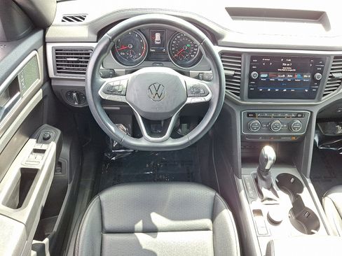 Used 2020 Volkswagen Atlas Cross Sport SE AWD/4WD image 11