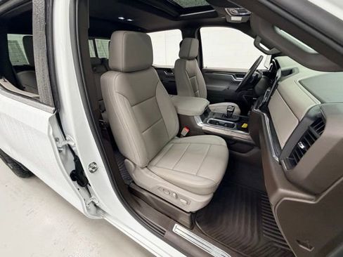 Certified 2025 Chevrolet Silverado 1500 LTZ w/ LTZ Premium Package AWD/4WD image 30