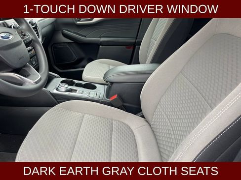 Used 2022 Ford Escape SE image 14