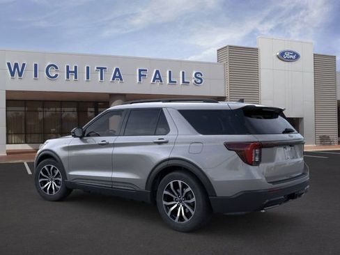 New 2026 Ford Explorer ST-Line w/ Premium Package image 4