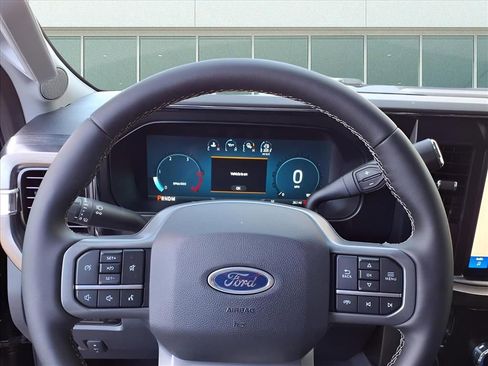 New 2026 Ford F250 Lariat w/ Black Appearance Package image 7