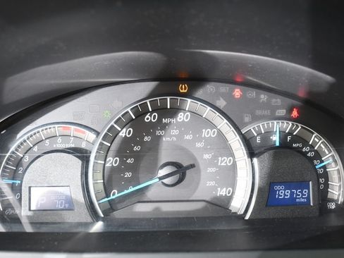 Used 2012 Toyota Camry SE FWD image 27