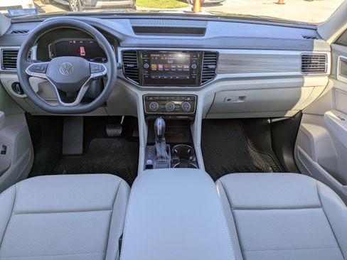 Used 2021 Volkswagen Atlas SEL image 11