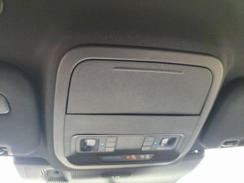 Used 2025 Ford Explorer ST-Line w/ Premium Package RWD image 19