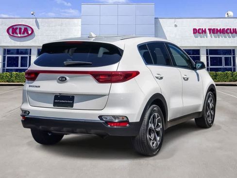 Certified 2022 Kia Sportage LX FWD image 4