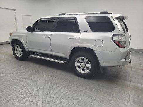 Used 2020 Toyota 4Runner SR5 image 3