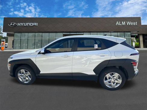 Used 2026 Hyundai Kona SE FWD image 8