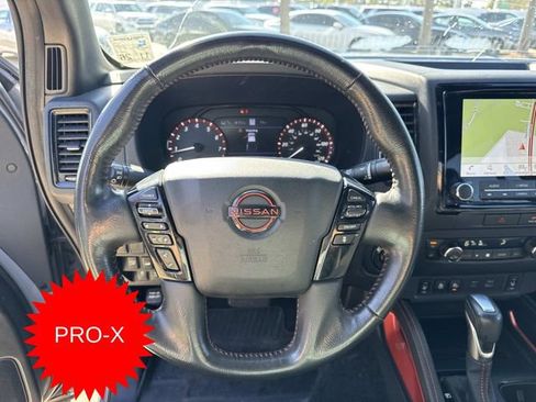 Used 2022 Nissan Frontier PRO-4X image 14