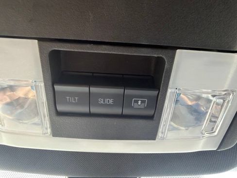 Used 2018 Ford Explorer Sport w/ Ford Safe & Smart Package AWD/4WD image 43