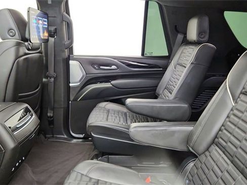 Used 2023 Cadillac Escalade V image 34