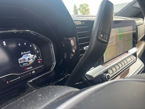 Used 2023 GMC Sierra 1500 Elevation image 25