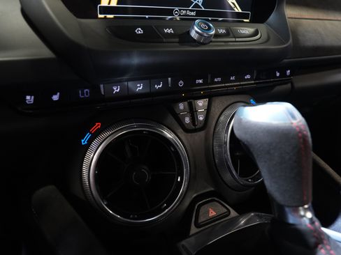 Used 2017 Chevrolet Camaro ZL1 RWD image 40