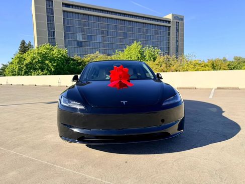 Used 2024 Tesla Model 3 Standard Range RWD image 19