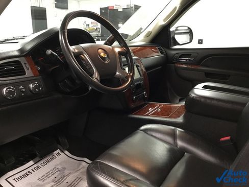 Used 2012 Chevrolet Avalanche LTZ image 23