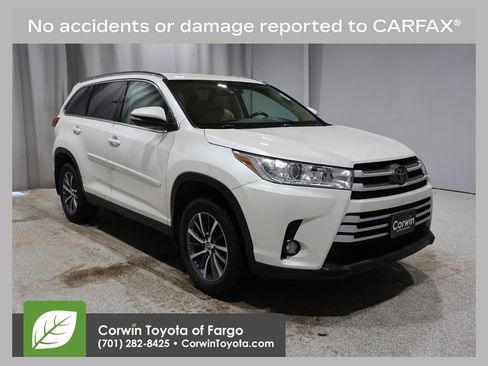 Used 2019 Toyota Highlander XLE image 1