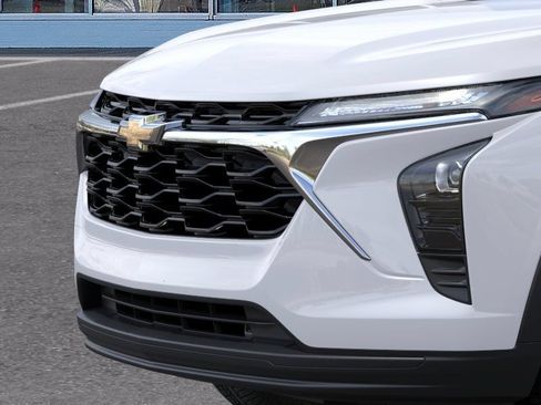 New 2026 Chevrolet Trax LS FWD image 13