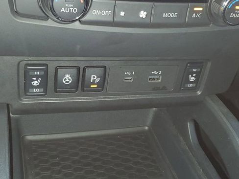 Certified 2026 Nissan Frontier SV w/ All-Weather Content Package AWD/4WD image 5