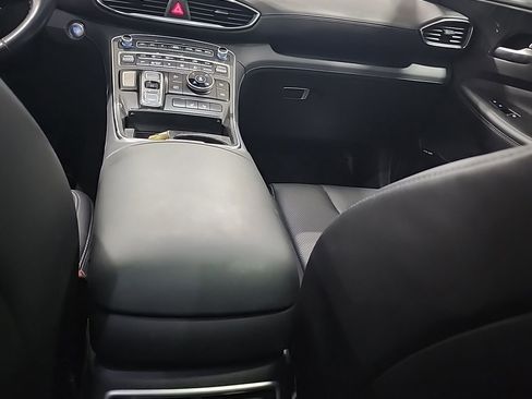 Used 2023 Hyundai Santa Fe SEL Premium image 11