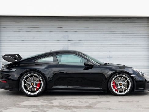 Certified 2022 Porsche 911 GT3 image 8