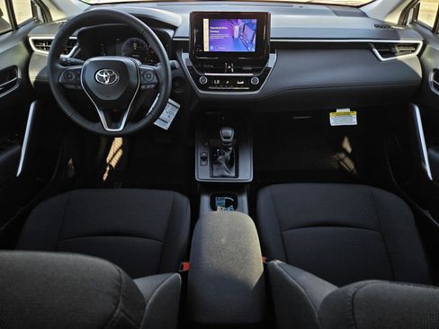 New 2026 Toyota Corolla Cross LE image 28
