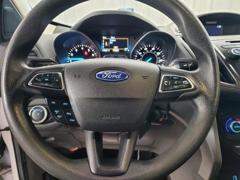 Used 2017 Ford Escape SE image 17