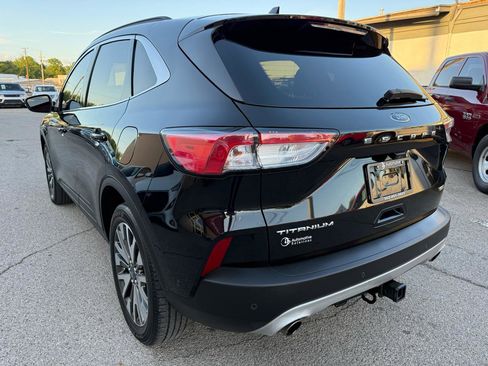 Used 2020 Ford Escape Titanium AWD/4WD image 10
