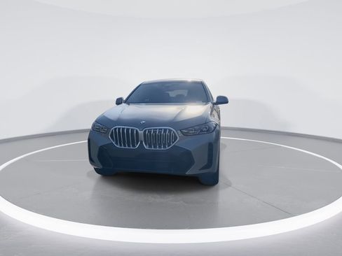 New 2026 BMW X6 xDrive40i w/ Climate Comfort Package image 3