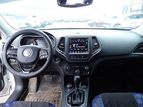 Used 2023 Jeep Cherokee Altitude Lux w/ Lux Elite Package image 10