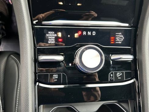 New 2025 Jeep Grand Cherokee Overland w/ Adv Protech Group III image 18