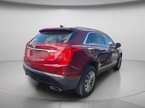 Used 2017 Cadillac XT5 Luxury w/ Driver Awareness Package image 5