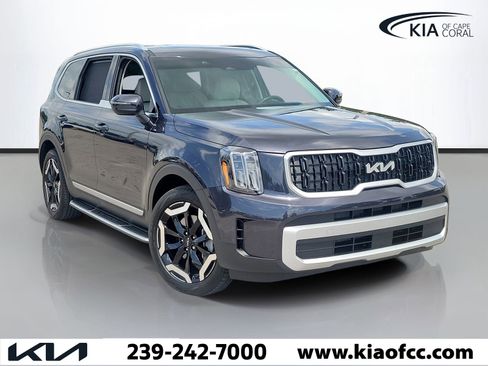 Certified 2025 Kia Telluride EX w/ EX Captain's Chair Package FWD image 1