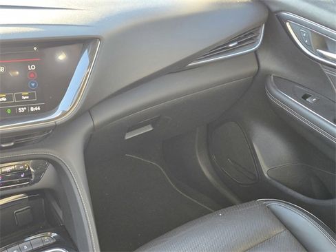 Used 2023 Buick Envision Essence image 18